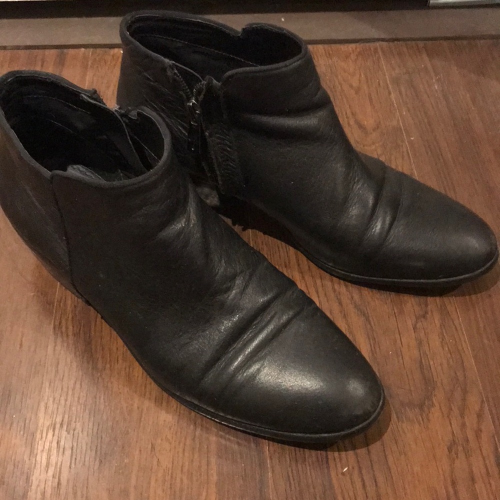 Sam Edelman short heel ankle boots